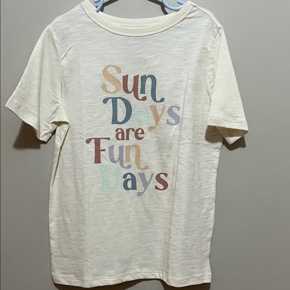 NWOT Little Co Kids Cream Sun Days Are Fun Days Graphic Tee Size 7